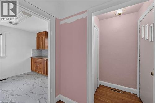 47 Broadway Avenue, Hamilton, ON - Indoor Photo Showing Other Room