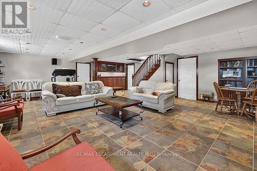 2265 Binbrook Road, Hamilton, ON - Indoor
