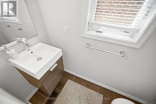 5 Baffin Crescent, Brampton, ON - Indoor Photo Showing Bathroom