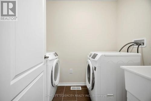 5 Baffin Crescent, Brampton, ON - Indoor Photo Showing Laundry Room