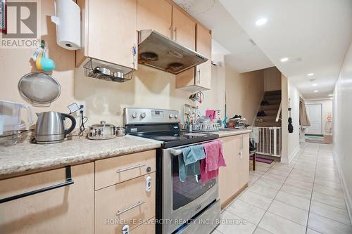 5 Baffin Crescent, Brampton, ON - Indoor Photo Showing Kitchen
