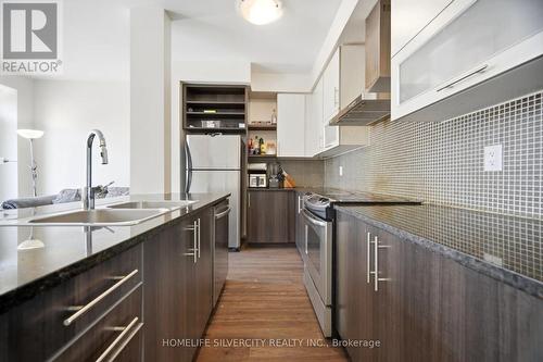 5 Baffin Crescent, Brampton, ON - Indoor Photo Showing Kitchen With Stainless Steel Kitchen With Double Sink With Upgraded Kitchen