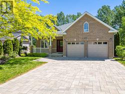 19 KELLS CRESCENT  Collingwood, ON L9Y 0A8