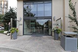 2708 - 330 BURNHAMTHORPE ROAD W  Mississauga, ON L5B 0E1