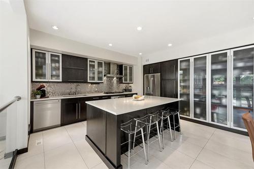 79 Portside Drive, Winnipeg, MB - Indoor Photo Showing Kitchen With Upgraded Kitchen