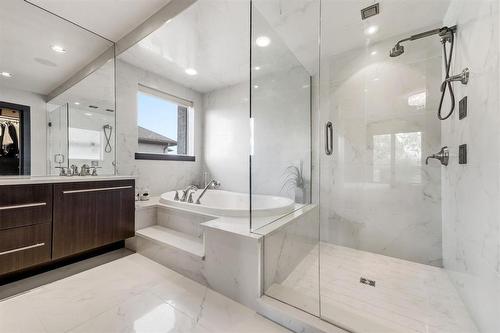 79 Portside Drive, Winnipeg, MB - Indoor Photo Showing Bathroom