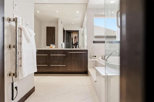 79 Portside Drive, Winnipeg, MB - Indoor Photo Showing Bathroom