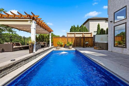 79 Portside Drive, Winnipeg, MB - Outdoor With In Ground Pool