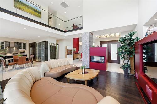 79 Portside Drive, Winnipeg, MB - Indoor Photo Showing Living Room