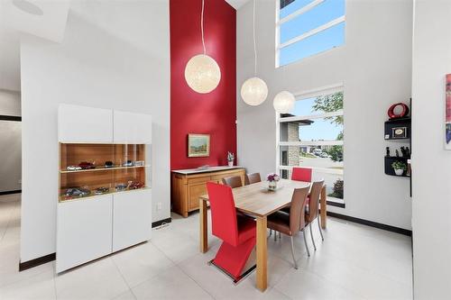 79 Portside Drive, Winnipeg, MB - Indoor Photo Showing Dining Room