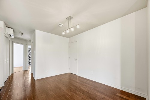 Dining Room - 2-5790 Rue Chevalier, Brossard, QC - Indoor Photo Showing Other Room