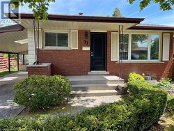 37 GOLDFINCH Road Unit# Upper Hamilton, ON L9A 3W8