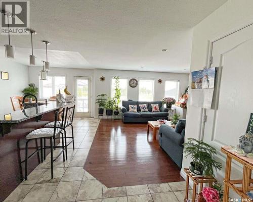 5280 Aerial Crescent, Regina, SK - Indoor