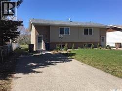 633/635 3rd STREET NE  Wadena, SK S0A 4J0