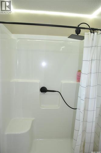 2261 Mcara Street, Regina, SK - Indoor Photo Showing Bathroom