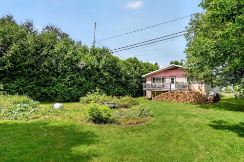 Back of Structure - 100 Rue Durand, Sainte-Émélie-De-L'Énergie, QC - Outdoor