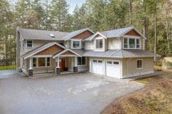 1622 Millstream Rd  Highlands, BC V9B 6G4