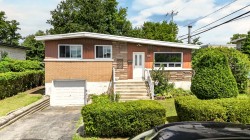 915 Av. Effingham  Laval (Chomedey), QC H7W 4B8