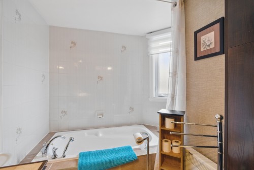 Salle de bains - 4-1855 Rue Jean-Picard, Laval (Chomedey), QC - Indoor Photo Showing Bathroom