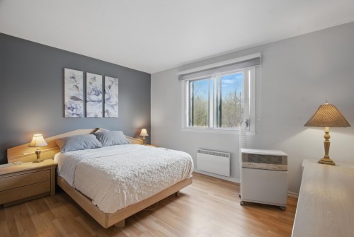Chambre à coucher principale - 4-1855 Rue Jean-Picard, Laval (Chomedey), QC - Indoor Photo Showing Bedroom