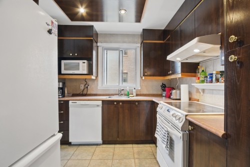 Cuisine - 4-1855 Rue Jean-Picard, Laval (Chomedey), QC - Indoor Photo Showing Kitchen