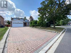 1 ADDISON STREET  Richmond Hill, ON L4C 7M2