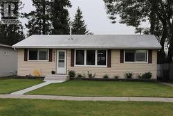 4227 5 Avenue  Edson, AB T7E 1A5