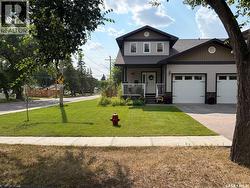 715 Centre STREET  Shaunavon, SK S0N 2M0
