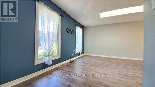 #UPPER - 133 MCCRANEY STREET , Oakville, Ontario L6H 1H5 3
