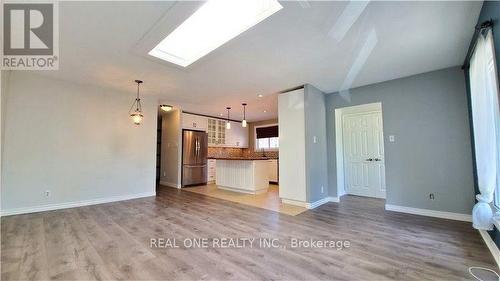 #UPPER - 133 MCCRANEY STREET , Oakville, Ontario L6H 1H5 5
