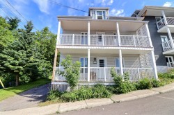 299  - 301 Rue Riverin  Saguenay (Chicoutimi), QC G7H 4R9