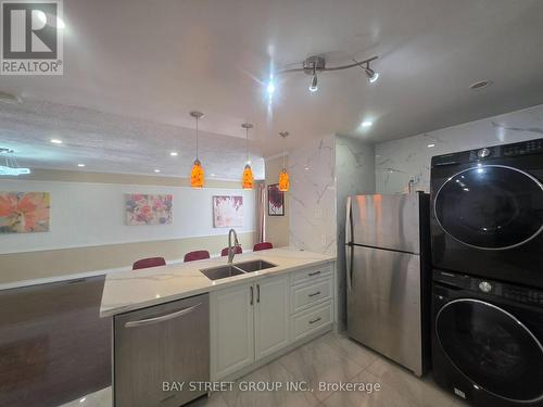 MAIN - 211 BEECHY DRIVE , Richmond Hill, Ontario L4C 2X6 3