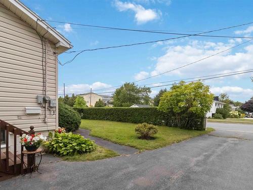 2 Kelly Street, Halifax, NS - Outdoor