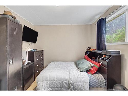 719 Glengarry Place, Fredericton, NB 