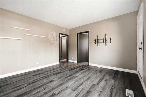 723 Mclean Ave, Selkirk, MB - Indoor Photo Showing Other Room
