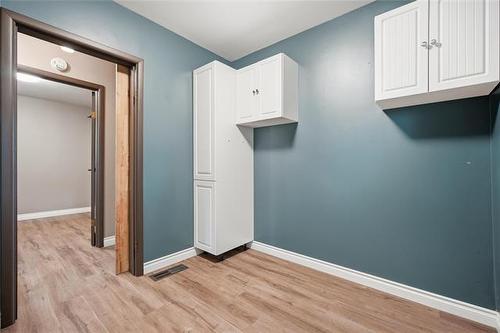 723 Mclean Ave, Selkirk, MB - Indoor Photo Showing Other Room