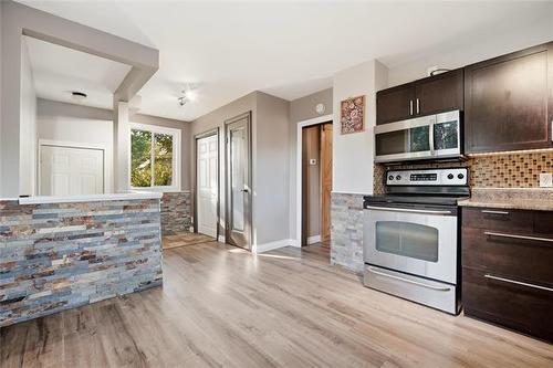 723 Mclean Ave, Selkirk, MB - Indoor Photo Showing Kitchen