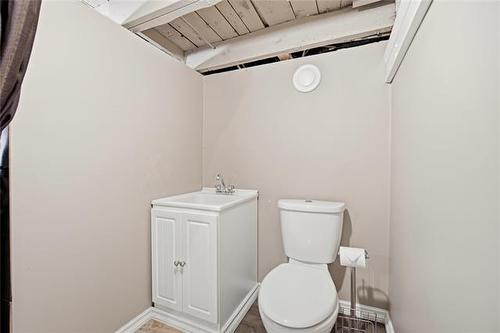 723 Mclean Ave, Selkirk, MB - Indoor Photo Showing Bathroom