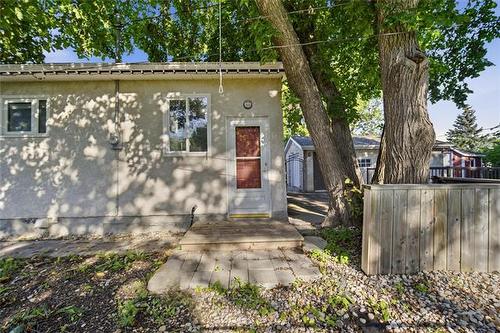 723 Mclean Ave, Selkirk, MB - Outdoor
