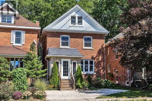 813 5TH AVENUE A AVENUE E  Owen Sound, ON N4K 2S9