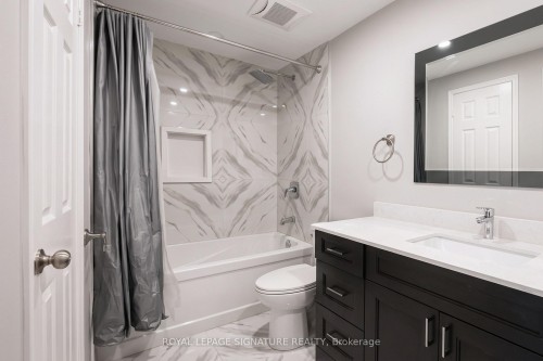 352 Assiniboine Trail, Mississauga, ON 