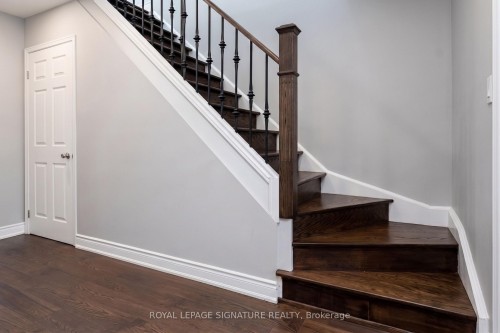 352 Assiniboine Trail, Mississauga, ON 
