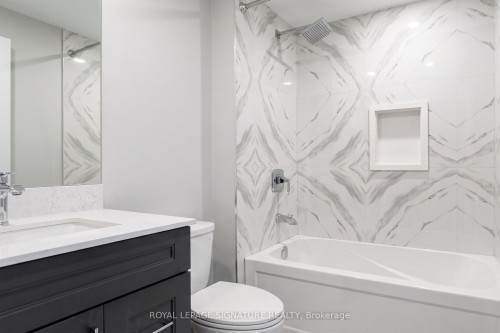 352 Assiniboine Trail, Mississauga, ON 