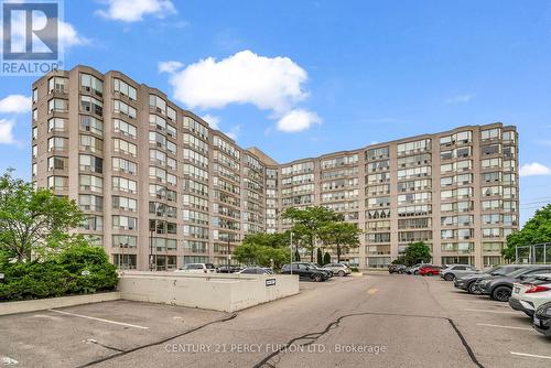 611 - 309 MAJOR MACKENZIE AVENUE  Richmond Hill, ON L4V 9Y5