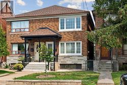 124 HOPE STREET Toronto, ON M6E 1K1
