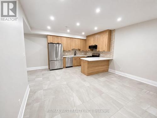 BASEMENT - 58 AURA LEA BOULEVARD , Toronto, Ontario M9M 1K5 4