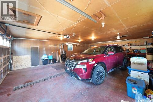 767 22Nd Street E, Prince Albert, SK - Indoor Photo Showing Garage
