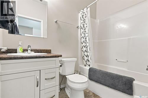 104 Mcdonald Street, Aberdeen, SK - Indoor Photo Showing Bathroom