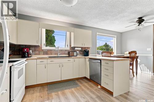342 Aspon Avenue, Allan, SK - Indoor Photo Showing Kitchen