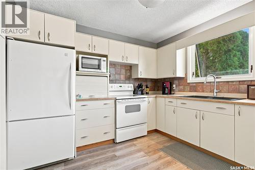 342 Aspon Avenue, Allan, SK - Indoor Photo Showing Kitchen